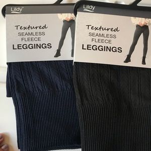 💚3/$20💚Textured fleece leggings S/L